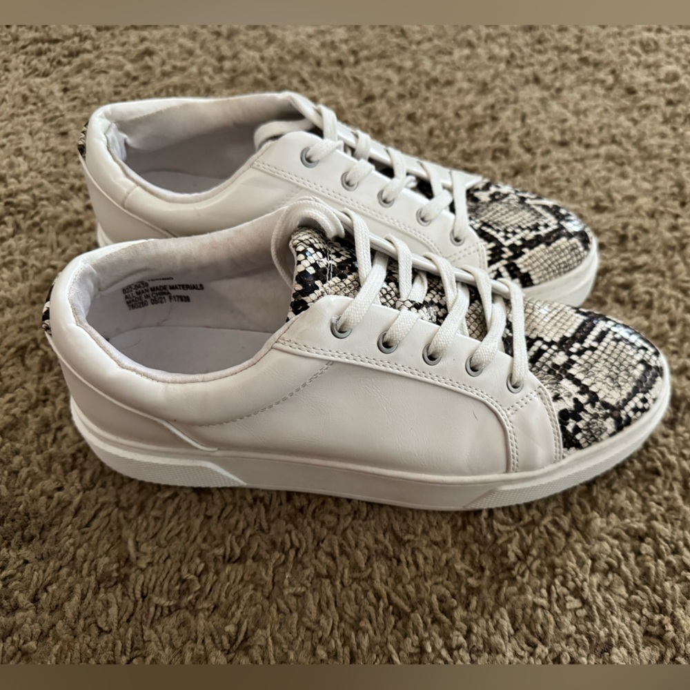 Arizona snakeskin shoes sneakers 9 1/2